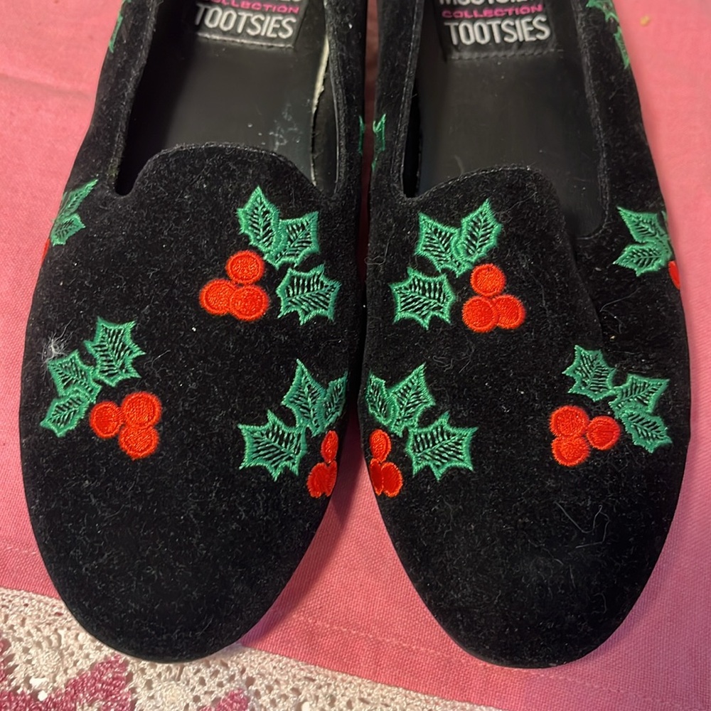 Mootsies Tootsies Collection Holly Berry Noel Velvet Flats Size 6.5 NEW